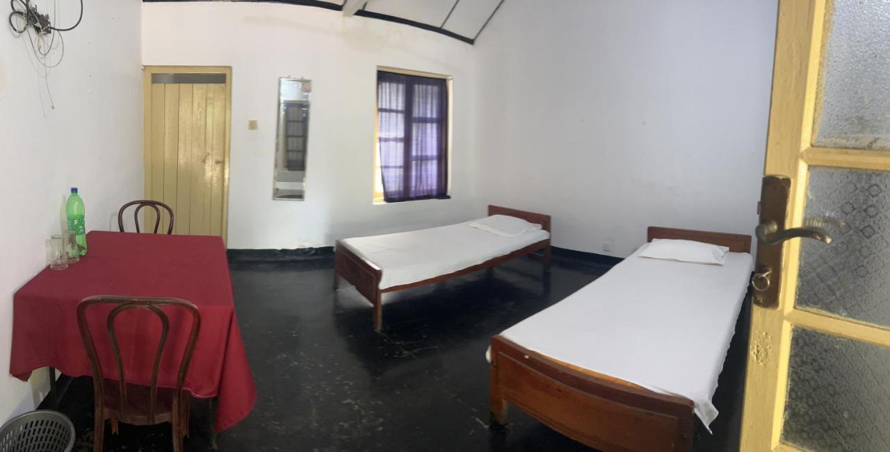 Hotel Resthouse Vavuniya Exterior foto